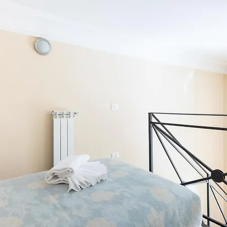 Apartment Elegant In