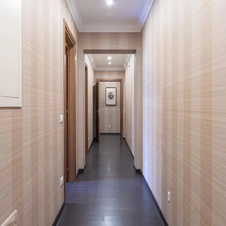 Elegant In Apartment *