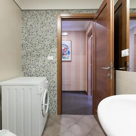 Apartment Elegant In Rome