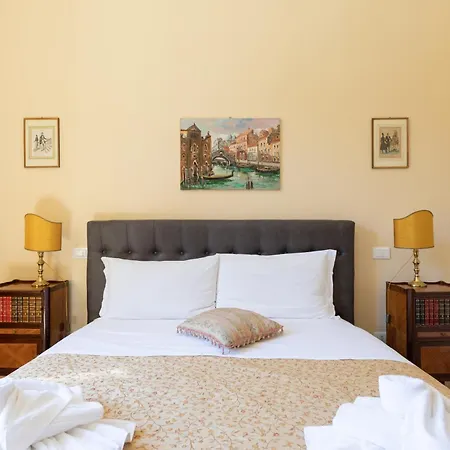 Apartment Elegant In